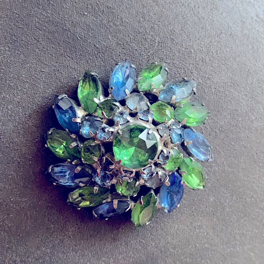 Brooche